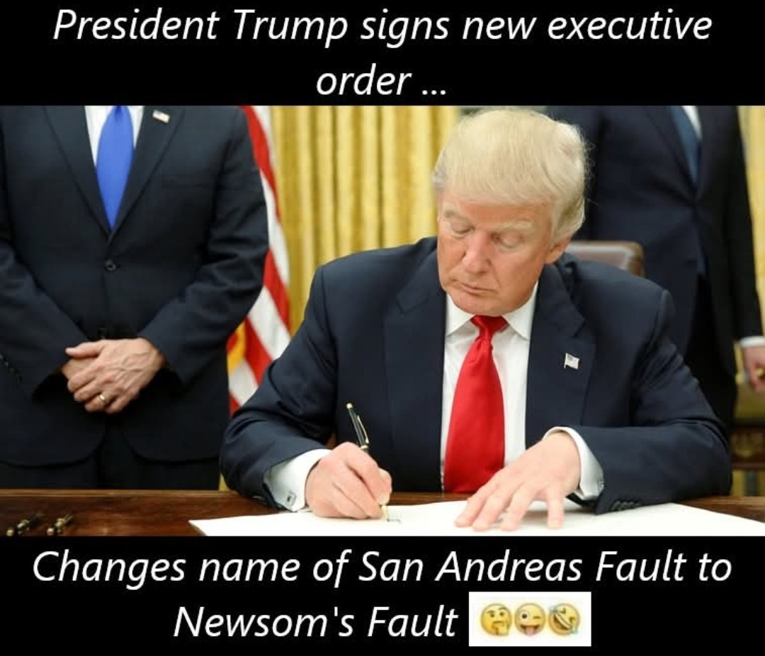 CiCi_Texas_45's tweet photo. HAHAHAHA! https://t.co/7dmOaiO2G1