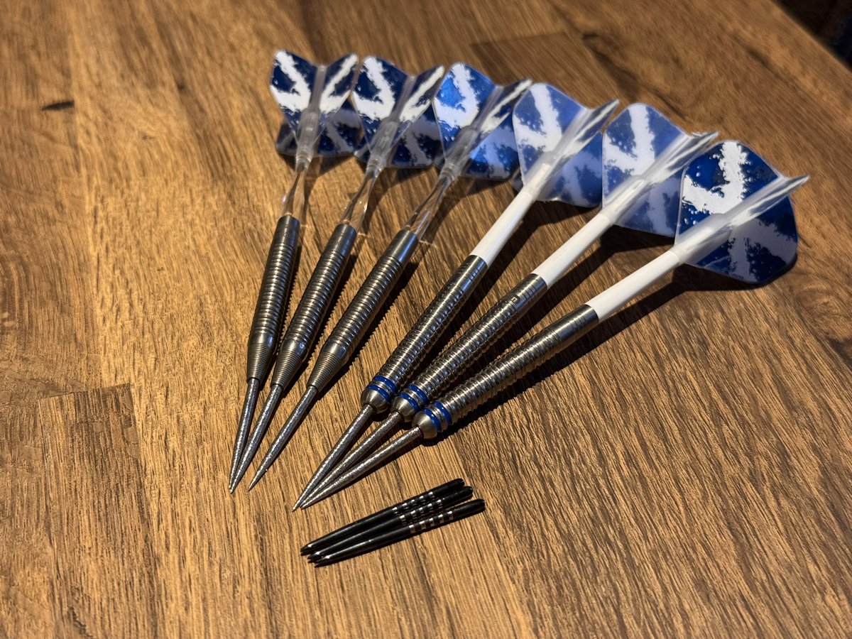 Neil’s Darts Review Channel (@neilsdarts) on Twitter photo Trying 25g so put some <a href="/SpartanPoints/">SPARTAN POINTS</a> on the Gary Anderson darts as I don’t like the ridge on the unicorn points.
<a href="/UnicornDarts/">Unicorn Darts</a> <a href="/GaryAnderson180/">Gary Anderson</a> <a href="/CosmoDarts/">Cosmo Darts</a> <a href="/CosmoDartsInt/">Cosmo Darts Global</a> Trying 25g so put some <a href="/SpartanPoints/">SPARTAN POINTS</a> on the Gary Anderson darts as I don’t like the ridge on the unicorn points.
<a href="/UnicornDarts/">Unicorn Darts</a> <a href="/GaryAnderson180/">Gary Anderson</a> <a href="/CosmoDarts/">Cosmo Darts</a> <a href="/CosmoDartsInt/">Cosmo Darts Global</a>