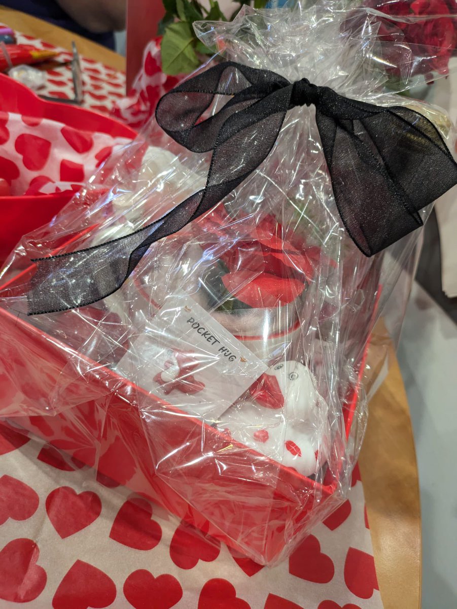 Happy Valentine’s Day <a href="/opalassessunit/">OAU</a>! Thank you to Claire for organising such a wonderful event sharing and bringing the 💗 to OAU and to our own <a href="/FrailtyNurses/">Frailty Specialist Nurses Wythenshawe</a> Vicky baking delicious cakes for everyone to enjoy! #love <a href="/ComplexWtwa/">WTWAComplex</a> <a href="/QualityWTWA/">WTWA Improving Quality</a> <a href="/SueWhit73224135/">Sue Harrison 💙</a> <a href="/TomBerryNHSMcr/">Tom Berry</a>