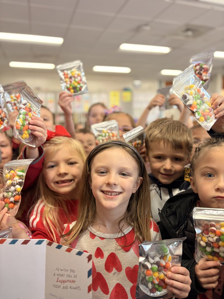 50 states update: awesome package from Oregon 🦆today! Freeze dried skittles! Only one state left!! Montana 👏