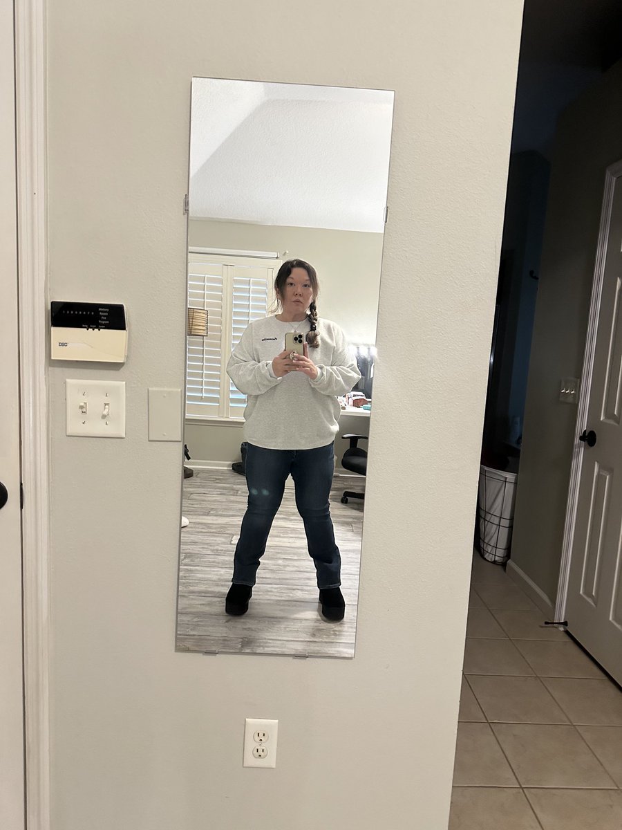 Shelley_Knight1's tweet photo. My IDGAF it’s Valentine’s Day outfit. #offtosmoke #rememberthatnight #noSir #youaintfuckingwithmyhead #dramaisforlosers #gocrytomama #byeBoy ✌️🙄 https://t.co/UDORFBDM68