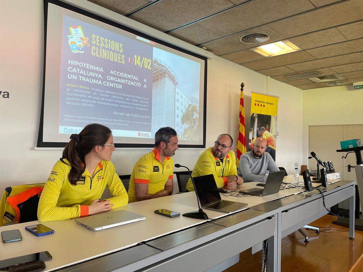 Robert (@robert90725547) on Twitter photo Avui hem parlat d'hipotèrmia al PPT amb el SEM. Projecte hypothermia trauma center i noves perspectives de millora pel pacient hipotèrmic <a href="/sedar_es/">SEDAR</a> <a href="/semgencat/">SEM. Generalitat</a> <a href="/vallhebron/">Vall d'Hebron</a> <a href="/anestra/">anestra</a> Avui hem parlat d'hipotèrmia al PPT amb el SEM. Projecte hypothermia trauma center i noves perspectives de millora pel pacient hipotèrmic <a href="/sedar_es/">SEDAR</a> <a href="/semgencat/">SEM. Generalitat</a> <a href="/vallhebron/">Vall d'Hebron</a> <a href="/anestra/">anestra</a>