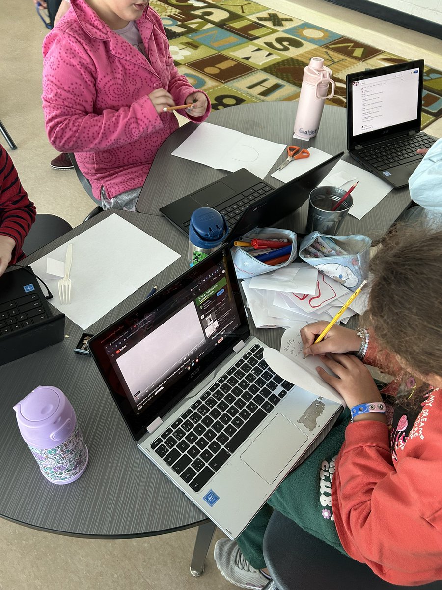 MsSTeacher1's tweet image. Happy Valentine’s Day! Today we each picked a name and made a kindness card for a classmate. It was so nice to see the excitement and smiles when we gifted and received our cards! 💞❤️@StElizabethOCSB