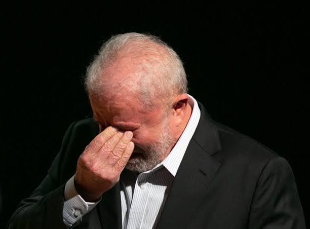 PrimeiroFront's tweet photo. 🚨URGENTE: Após Datafolha mostra que aprovação de lula desabou, impeachment começa a ser cogitado em Brasília, aliados próximos a Lula, dizem que Lula está "inquieto"

"Ele não esperava essa bomba" https://t.co/6cA6uW4And