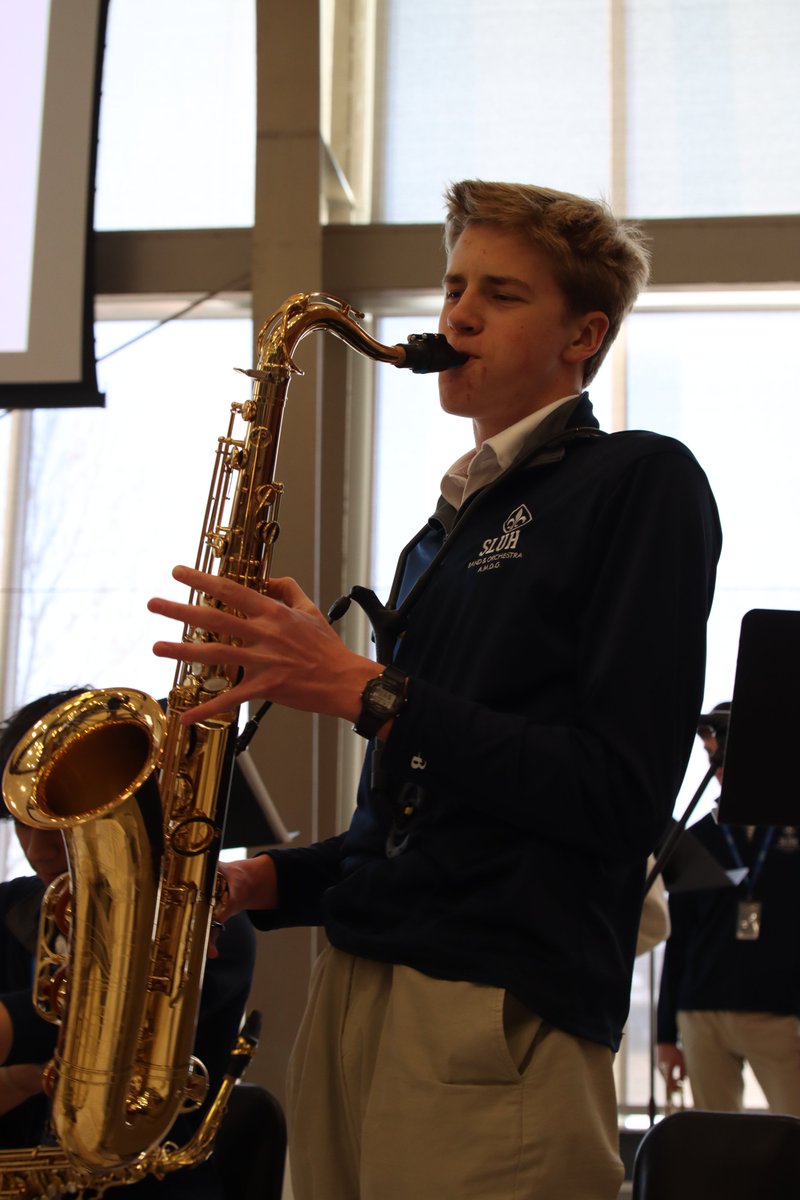 sluhjrbills's tweet image. We celebrated Black History Month with a festive All School assembly that featured a musical collaboration with the University City High School choir, a key note address from Doug Young ’73, and a round of “Family SLUH’d." #SLUHLife #AMDG