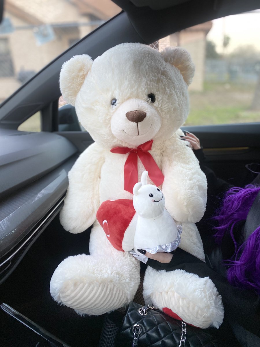 Jon5athan's tweet image. Feb 14th the day of spreading love to the world, so here is mine ❤️ @babydovi_