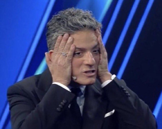 Mahmood ti voglio bene ma mi gira la testa con tutte ste luci #Sanremo2025