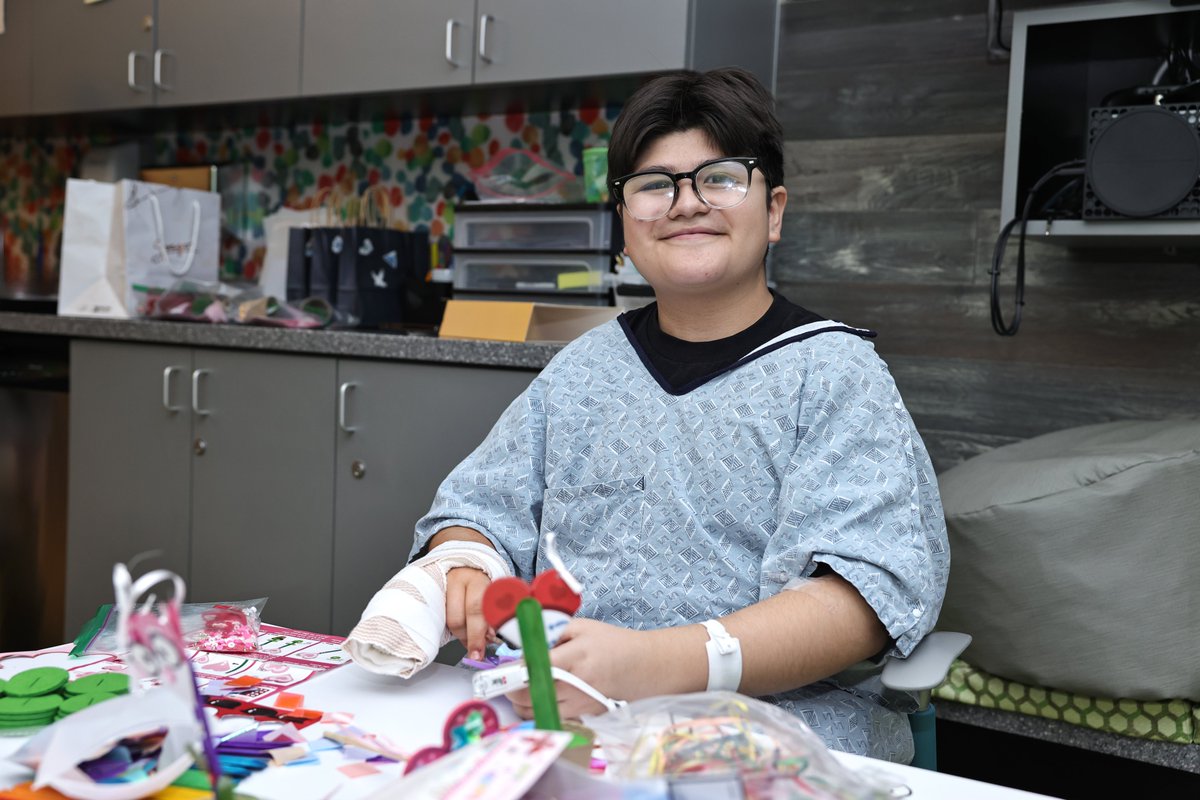 Happy Valentine's Day from UMC Children's Hospital! Today we are spreading the love to our patients and their families with fun crafts, cards and gifts. ❤️❤️

#valentinesday #umcchildrenshospital #lasvegas #clarkcounty