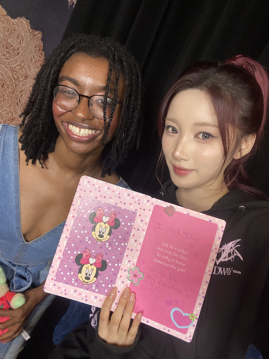 jenaiwichu's tweet photo. happy v-day from me &amp; my valentine 💝 https://t.co/lDobIMVuuI