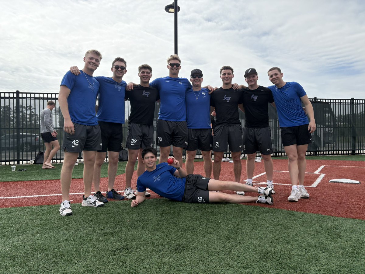 Kyle Winkler tweet media