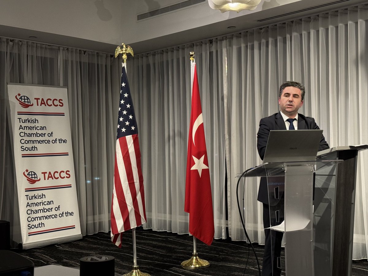 TURKSOTX's tweet photo. T.C Houston Başkonsolosumuz Ahmet Akıntı’nın tesrifleriyle ve T.C Ticari Ataşemiz Dr. Hasan Köse’nin is insanlarına sunum yaptığı, TACCS’ın Dallas kolunun düzenlediği, Türk İş insanları ve profesyonelleri toplantısına katıldık https://t.co/6mR3iCb2Uk