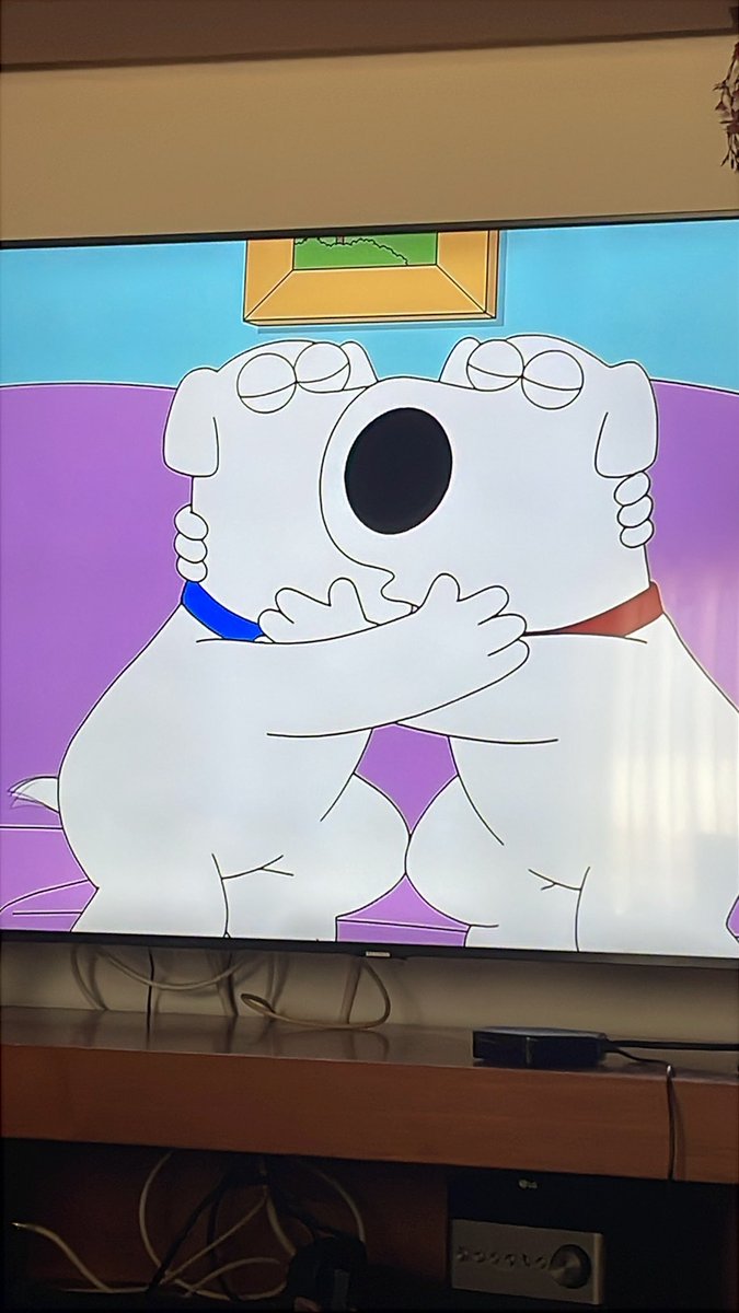 sssssilvaaaaa's tweet image. feliz dia de são valentim… uns com tanto… outros com tão pouco… #LoveIsLove #Literally