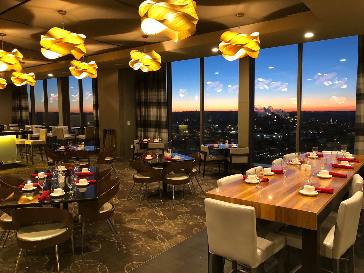 In the spirit of Valentine's Day we wanted to share some of the best fine dining establishments Cedar Rapids has to offer.💘

💕 tourismcedarrapids.com/blog/cedar-rap…

#thisisiowa #cedarrapids #cedarrapidsiowa