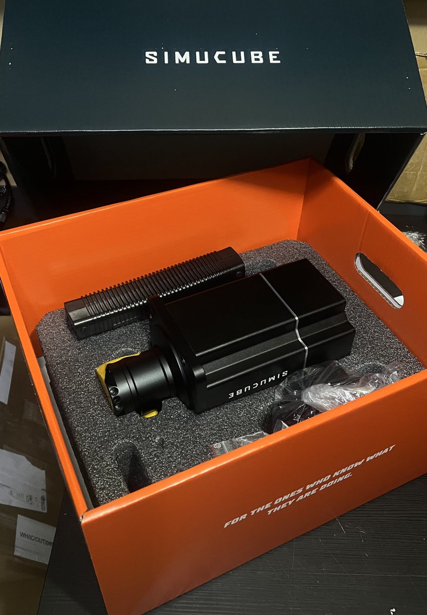 Cometi un error y vendi mi simucube Pro,  pense que saldria algo nuevo pero no, la he vuelto a comprar 😳

Vendo:
Fanatec Csl dd 8nm
Moza R9
Moza R12

Estan como nuevas ya que no las he usado, las pille para hacer review, tener las medidas para soportes y poco mas