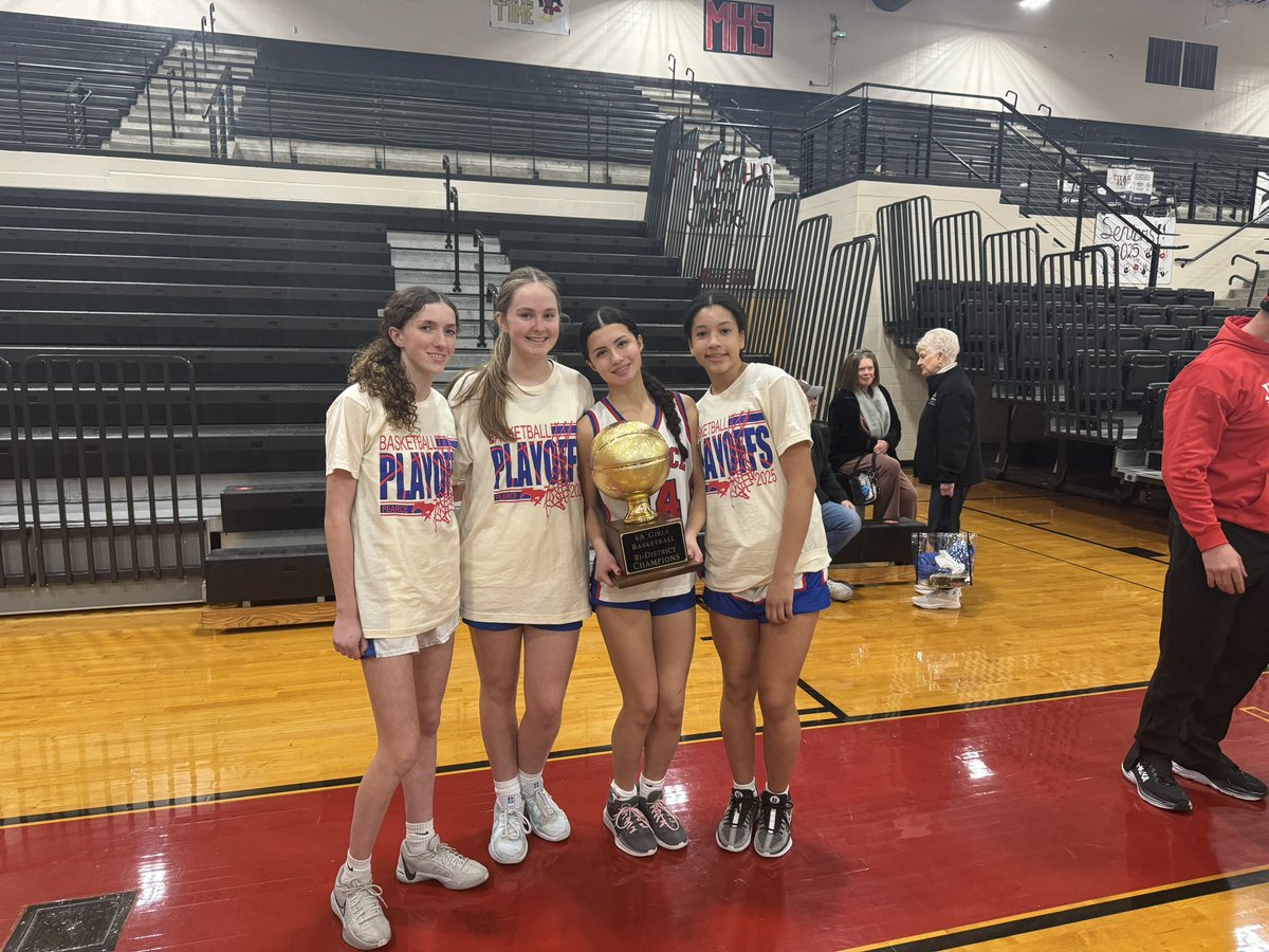 avazipporah's tweet image. 🔥6A Basketball BI-District Champs🔥
Varsity Pearce Mustangs #hoops