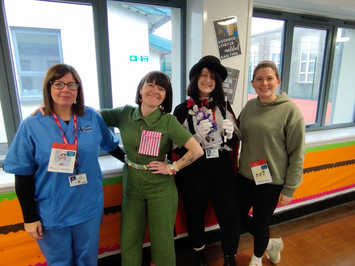 Diwrnod y Rhif hapus (hwyr) i bawb oddi wrth y Gyfadran orau yn y byd! ❤️🌈 <a href="/YsgolHR/">Ysgol Henry Richard</a>