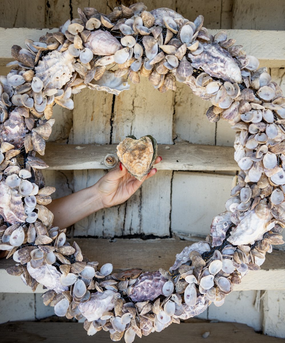 You had me at shell-o 🦪🧡Brine n' dine your Valentine at any of our restaurants today or grab n' go seafood for a special dinner at home from our Petaluma Pick-Up Window or our Farm Retail Window in Marshall. Happy V-Day! // #HogIslandOysterCo #ValentinesDay