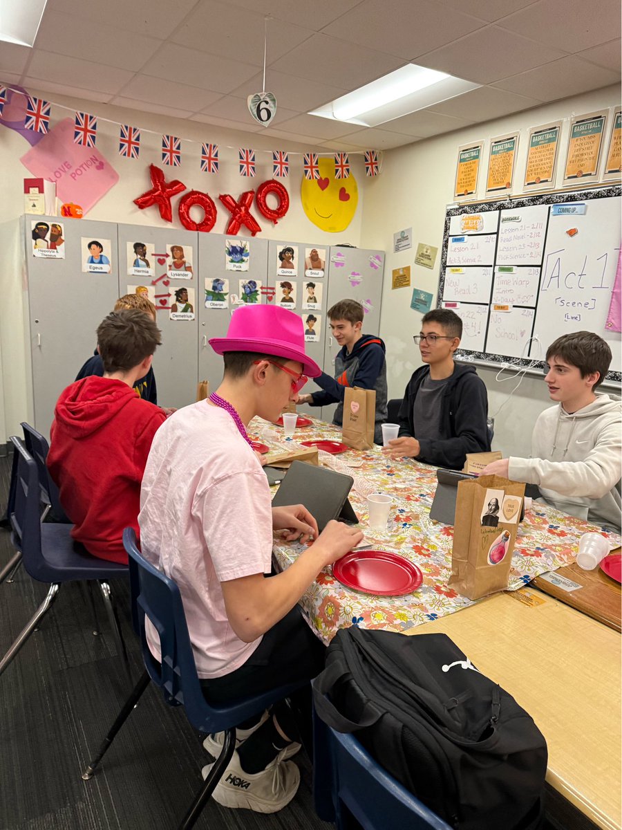 8A students enjoyed a delicious three course meal in Language Arts! Students participated in handing out goodies to celebrate class friendships and discussed all things love in A Midsummer Night's Dream. What a wonderful way to celebrate student learning and Valentine's Day!