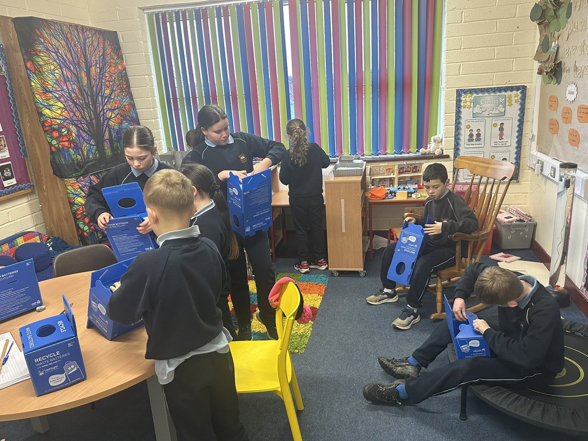 MsHoreRNS (@lhorerns) on Twitter photo Our Green Schools Team have been busy promoting battery recycling in school! We have 12 full boxes ready for <a href="/WEEEIreland/">WEEE Ireland</a> collection and we are ready to get collecting again! β»οΈ Thanks to all who helped with recycling batteries for our school. <a href="/GreenSchoolsIre/">Green-Schools</a> <a href="/RathnureNS/">Rathnure NS</a> Our Green Schools Team have been busy promoting battery recycling in school! We have 12 full boxes ready for <a href="/WEEEIreland/">WEEE Ireland</a> collection and we are ready to get collecting again! β»οΈ Thanks to all who helped with recycling batteries for our school. <a href="/GreenSchoolsIre/">Green-Schools</a> <a href="/RathnureNS/">Rathnure NS</a>