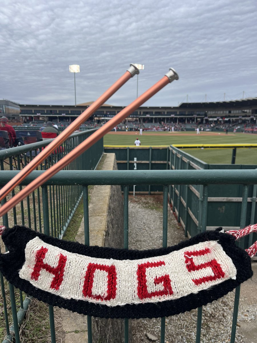 Knit_At_Baum's tweet photo. And now…we go! #Knitatbaum #thisisbaseball
@RazorbackBSB https://t.co/ABSVRA815y