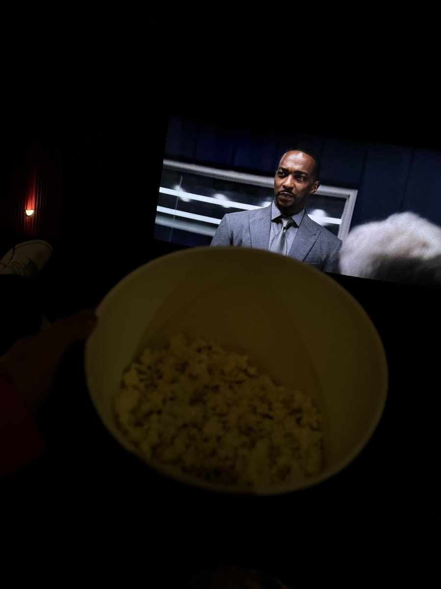 gonled's tweet photo. Perfect night for movies and popcorn, yes please…  #gonled #familytime #lovehurts https://t.co/36l9D7XBJf