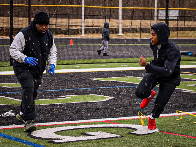 Snow sleet or rain can’t nothing stop this work!