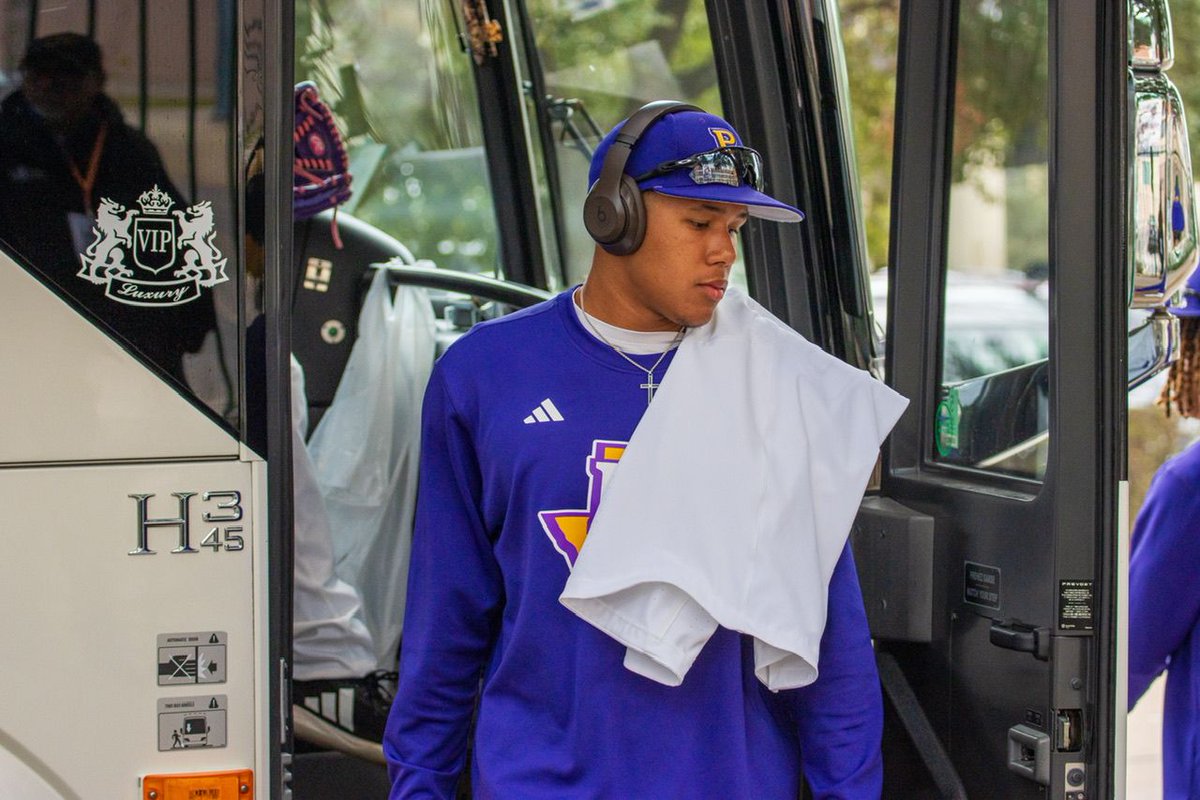 PVAMUPanthers's tweet photo. PVAMUBSB: The Panthers have arrived and are ready for game day!βΎ
#PVPanthers | #SeasonOpener | #PVBaseball https://t.co/bjCQBKWRn5