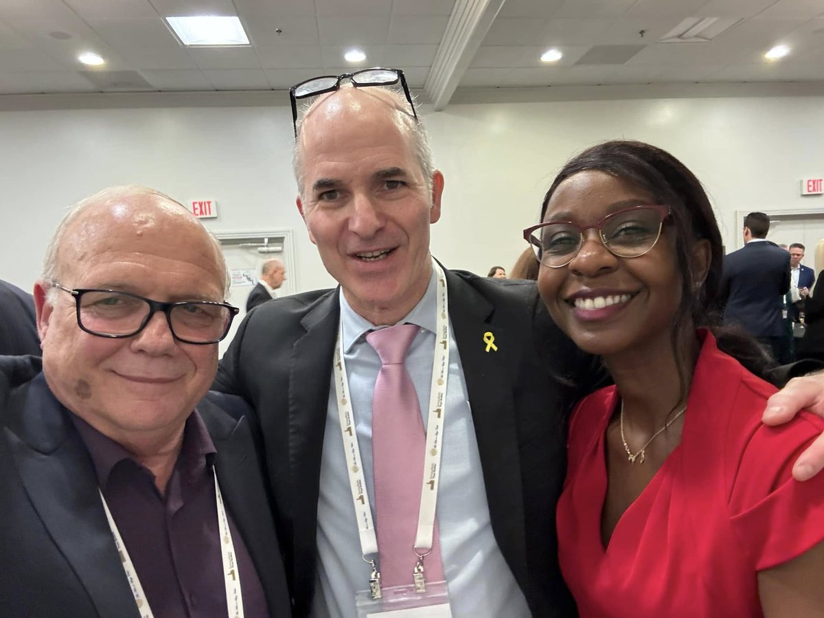 DrHansenWMI's tweet image. From Washington, D.C., with inspiration! 🇺🇸✨ An unforgettable experience at the 119th Congress meet—great minds, big ideas, and powerful connections! #MakingHistory #DCVibes