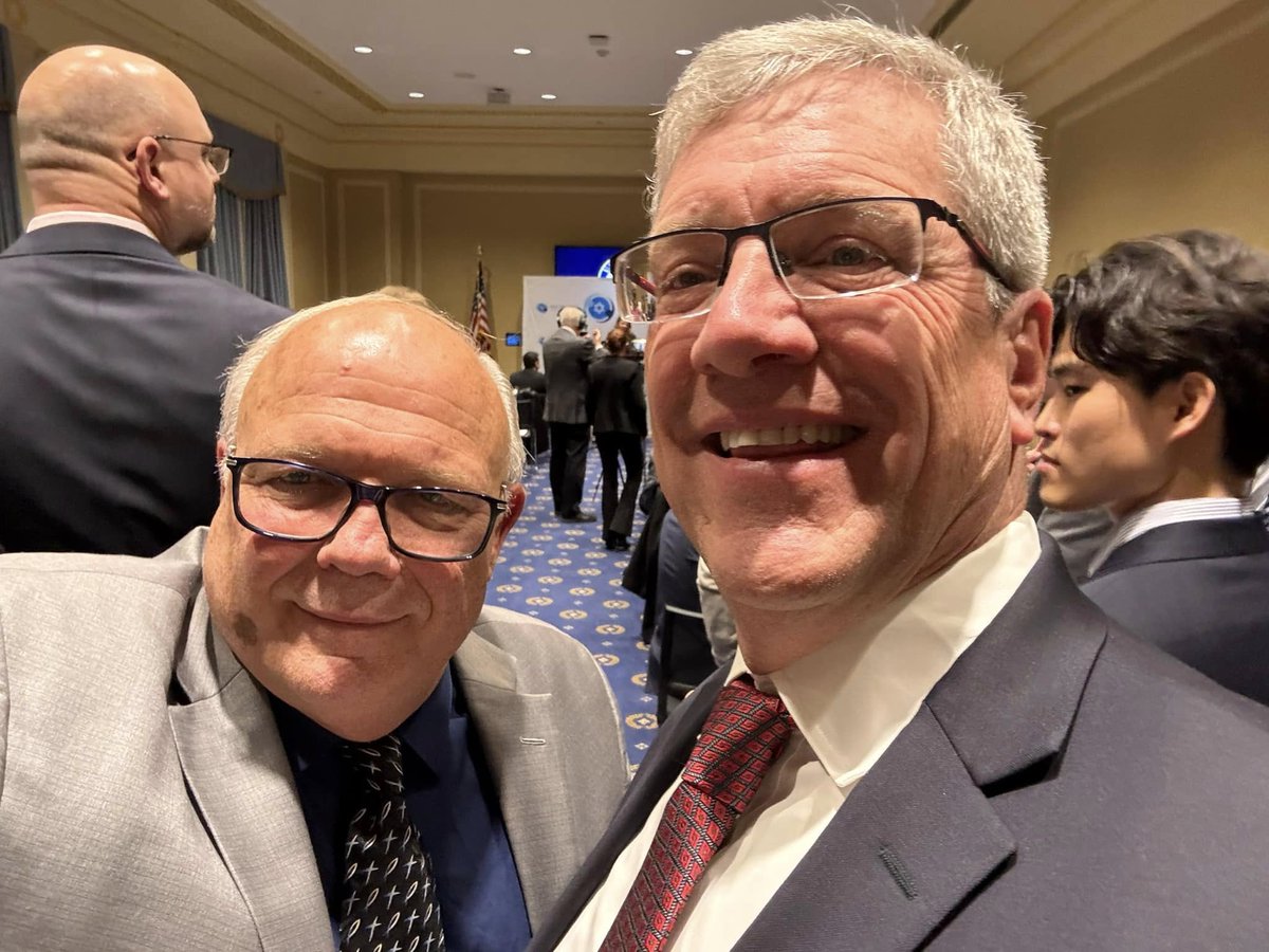 DrHansenWMI's tweet image. From Washington, D.C., with inspiration! 🇺🇸✨ An unforgettable experience at the 119th Congress meet—great minds, big ideas, and powerful connections! #MakingHistory #DCVibes