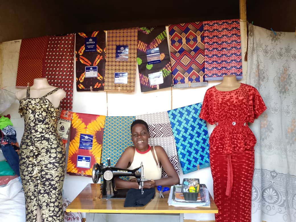 Today, we handed over cloth materials to our beneficiary. She is a young woman with visual impairement. We gave her a sewing machine and today we gave her cloth materials to boost her business and pay school fees for her child. Bravo to Global Giving friends
#DisabilityAwareness