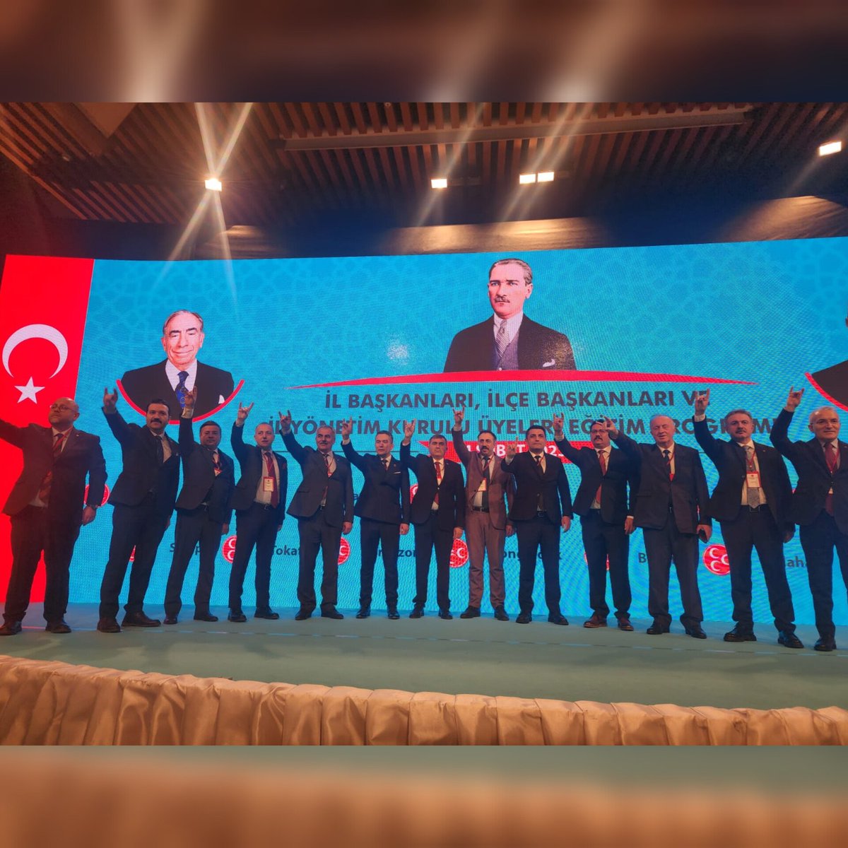 Genel Başkanımız Sn Devlet Bahçeli Beyefendi’nin himayelerinde, Siyaset ve Liderlik Okulundan Sorumlu Genel Başkan Yardımcımız Prof. Dr. Zühal Topcu Hanımefendi’nin başkanlığında düzenlenen ‘İl ve İlçe Başkanları, İl Yönetim Kurulu Üyeleri Eğitim Programı’na katılım sağladık.