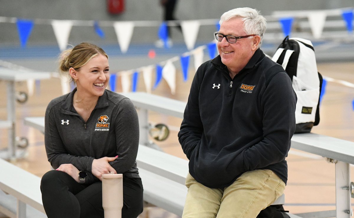 We're all in our places with bright, shiny faces!

#DoaneTF #GPACTF

Pentathlon starts at 1:00, hep at 1:15…let's goooooooo!

Results/heats/flights: results.blacksquirreltiming.com/meets/43129

Live stream: (??) gpacnetwork.com/gpacchampionsh…