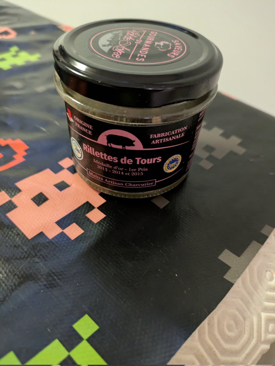 Aurélie Vache 🥑🐳🦸♀️✏️ (@aurelievache) on Twitter photo Ce soir, on se régale en mangeant les rillettes de <a href="/tourainetech/">Touraine Tech</a> 😇
#OnNeMangePasQueDesChocolatines ^^ Ce soir, on se régale en mangeant les rillettes de <a href="/tourainetech/">Touraine Tech</a> 😇
#OnNeMangePasQueDesChocolatines ^^