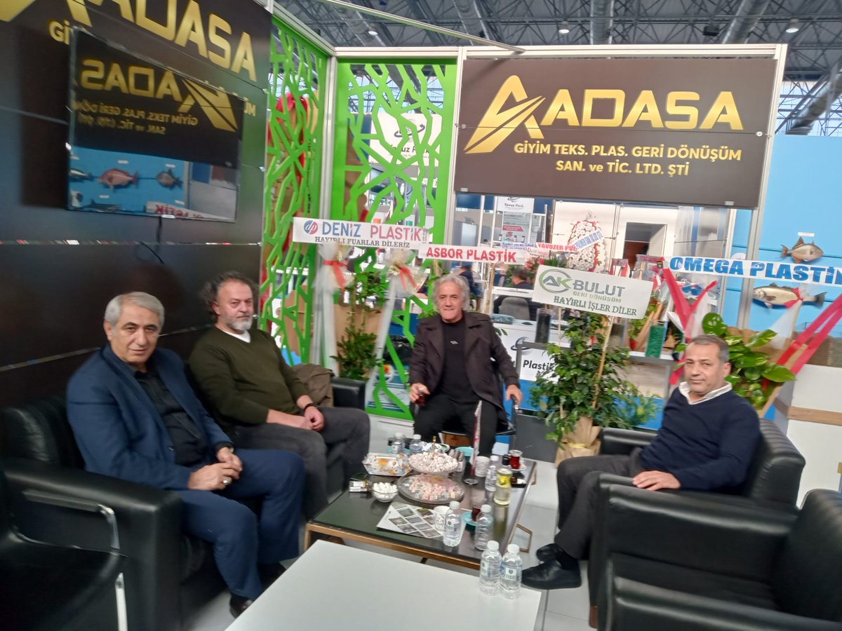 adasagrup067453's tweet photo. REWA Anatolia - Geri Dönüşüm ve Atık Yönetimi Fuarının 2. Gününde Adasa Giyim Tekstil Plastik Geri Dönüşüm standımıza yoğun ilgi devam etti. Kıymetli dostlarımıza stadımıza gösterdikleri ilgi için teşekkür ediyoruz.
#REWAnatolia  #Plastik #Sürdürülebilirlik #Adana #GeriDönüşüm https://t.co/DZiFLbZ5mu