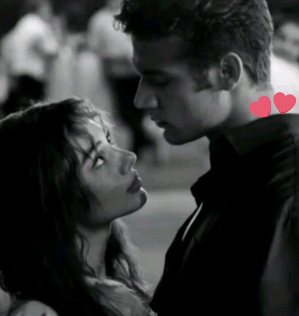 इलाज अपना कराते फिर रहे हो जाने किस किस से
मोहब्बत कर के देखो ना मोहब्बत क्यूँ नहीं करते
~ फ़रहत एहसास #बज़्म

#GoodNightXWorld