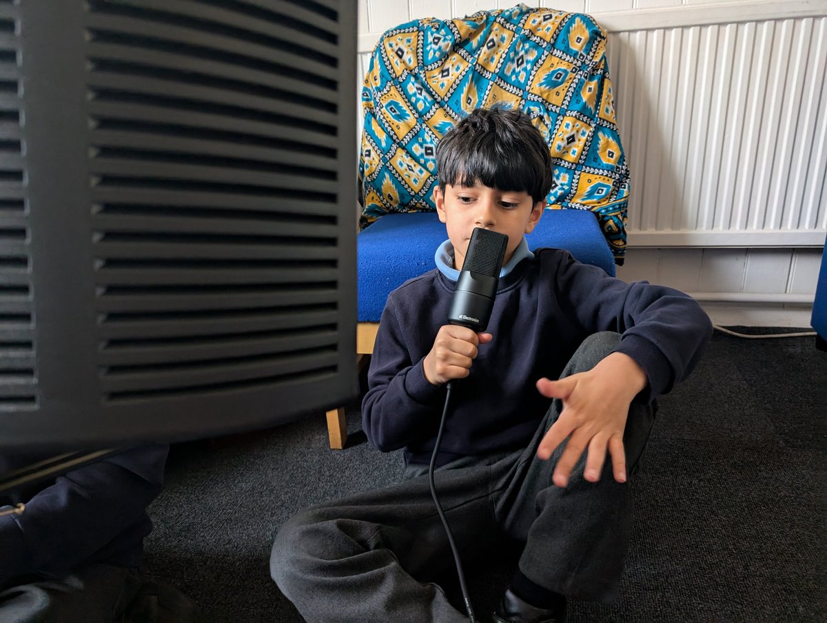 BanburyStMarysSchool (@banburystmarys) on Twitter photo Some of the children in Merlin's have recorded their own Podcasts and News reports and they are amazing! Miss Thomas and Mrs Smith are so proud of you. It was a real joy to watch you all shine 🙂 Check out banburystmarysschool.co.uk/merlins-year-5… and scroll down to find them!! <a href="/ODSTschools/">Oxford Diocesan Schools Trust</a> Some of the children in Merlin's have recorded their own Podcasts and News reports and they are amazing! Miss Thomas and Mrs Smith are so proud of you. It was a real joy to watch you all shine 🙂 Check out banburystmarysschool.co.uk/merlins-year-5… and scroll down to find them!! <a href="/ODSTschools/">Oxford Diocesan Schools Trust</a>