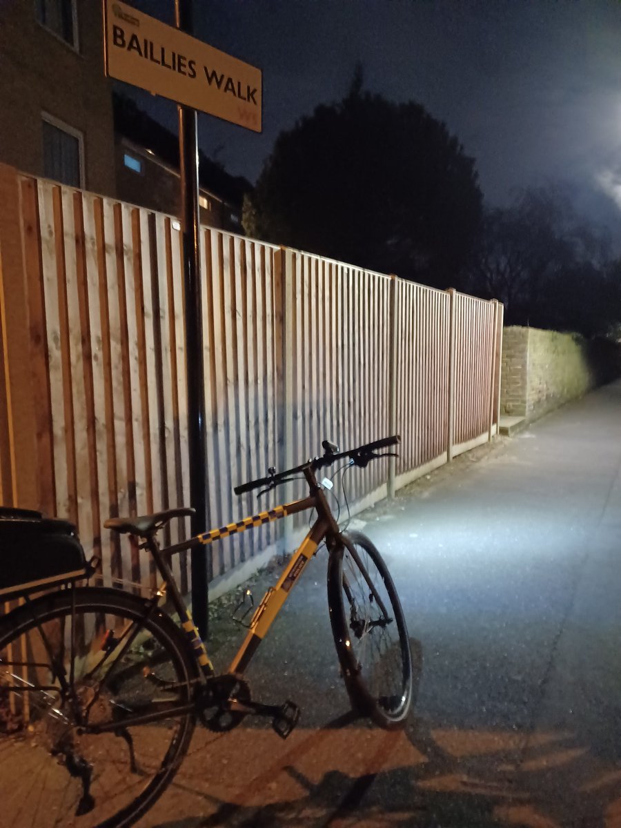 MPSEalingCommon's tweet photo. Out on patrol around #ealingcommon ward this late shift on the new police cycle speaking to residents and deterring #crime #asb at hotspots. #mylocalmet #neighbourhoodpolicing https://t.co/haLN7wBedn
