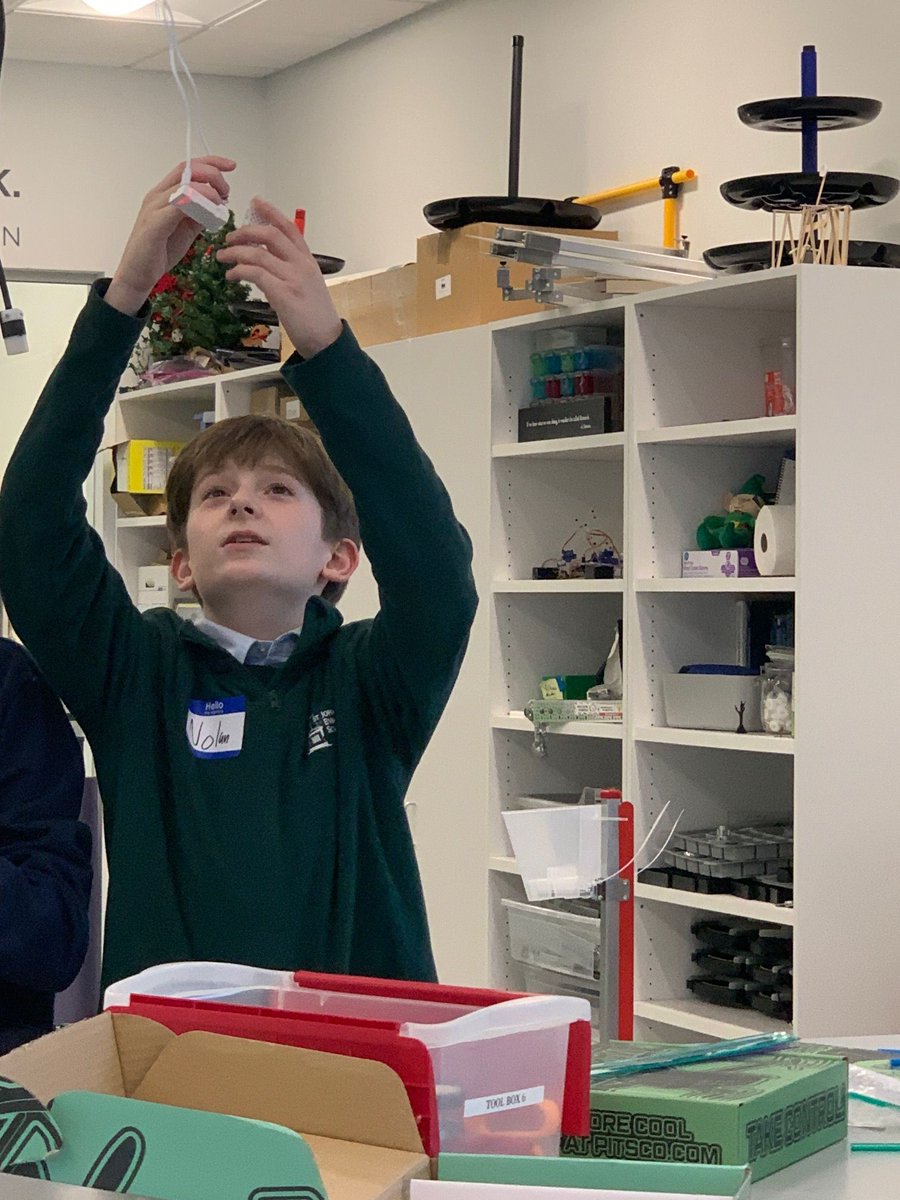 Our STEM National Honor Society students hosted a Middle School Night, sparking curiosity and creativity! ✨ From building to flying drones in the IdeaLab and Lucchetti Atrium, everyone had a blast exploring and learning together!