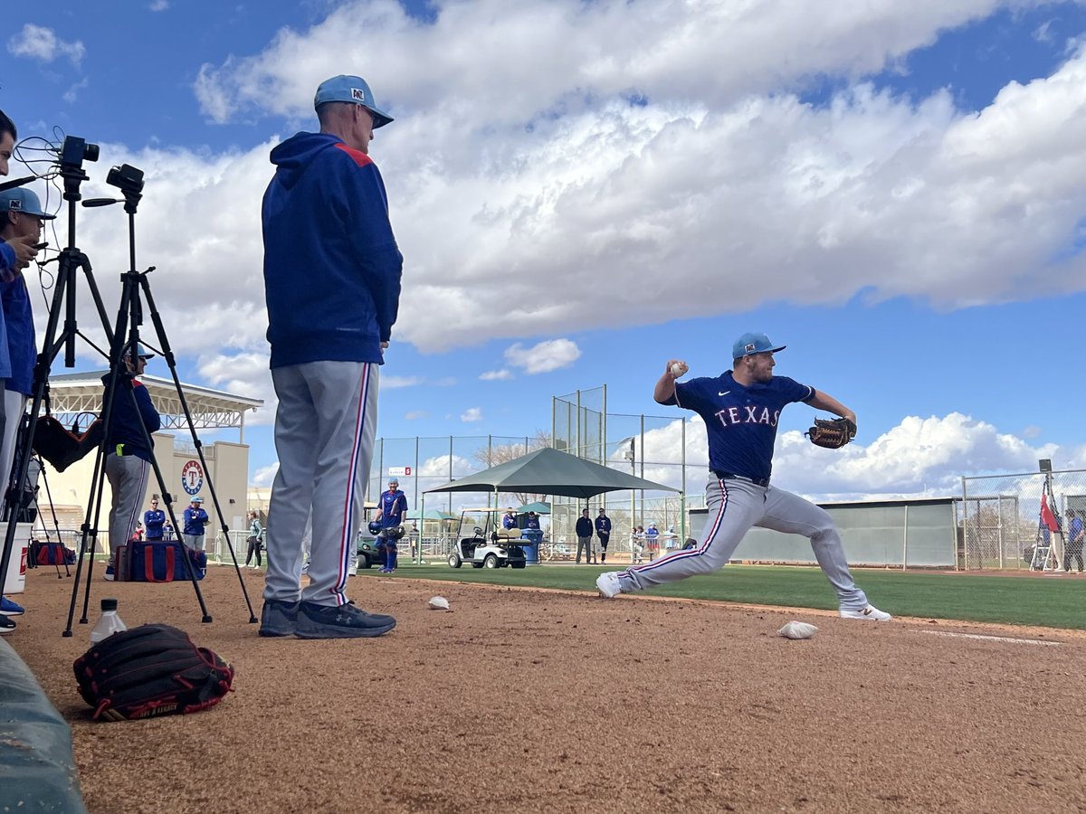 Evan_P_Grant's tweet image. Jacob Webb under the watchful eye of Mike Maddux
