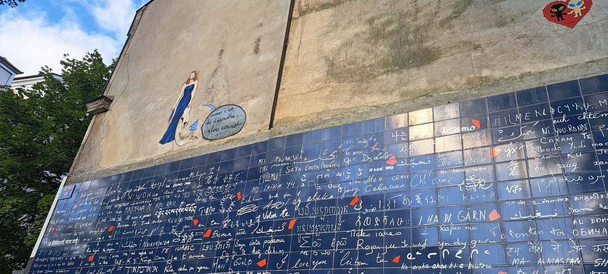 Laura_Camp2347's tweet photo. Throwback to the wall of Love in Paris ❤️ https://t.co/a9CYBNffk9