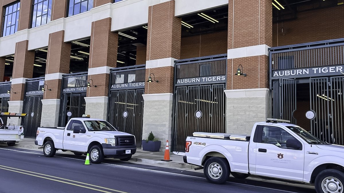 AuburnFM's tweet image. We're just a few hours from the first pitch of the season at Plainsman Park, and Facilities Management is already on their game!
Check out the new stadium upgrades as the Tigers take on Holy Cross of Worcester, MA, at 6 p.m. tonight and Saturday and 1 p.m. Sunday.