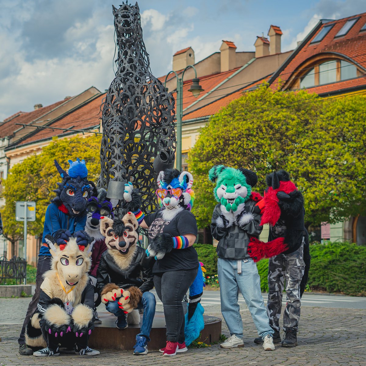 Peter... the horse is here.

📸-&gt; <a href="/CanysWaltz/">Canys</a> 
🌈&amp; 🪡 -&gt; <a href="/_avafur_/">AvA</a> 
⚪️🐲-&gt; <a href="/RotarySTH/">RotarySth</a> 
🔵🐲-&gt; Dracadin
🟣🦊-&gt; <a href="/atidafox/">🦊Ati The Fox🔥</a> (wearing <a href="/ElthoOwo/">Eltho</a>'s suit)
🥝 -&gt; <a href="/kiwi_manokit/">kiwi</a> 
🔴🐲-&gt;<a href="/dragon_1f/">dragon1f</a> 

#furry #furryczsk #FursuitFriday