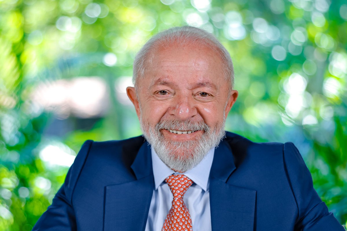 eixopolitico's tweet photo. 🇧🇷 AVALIAÇÃO DO GOVERNO LULA

Aprovação de Lula desaba 11 pontos em dois meses e é a pior de todos os seus mandatos.

🔴 Ruim/péssimo: 41% (+7)
🟡 Regular: 32% (+3)
🟢 Ótimo/bom: 24% (-11)
❔ NS/NR: 2% (+1)

🔍 Datafolha
🗓️ 10-11/fevereiro https://t.co/XBL2jtsxEJ