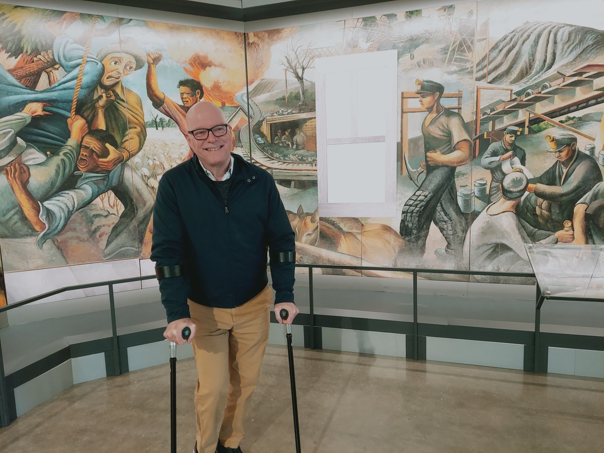 We conducted an oral history with Brad Cushman about his years @ualr and his role in the restoration and documentation of the historic Joe Jones mural, The Struggle In The South. 

Thank you to @calibrarysystem for letting us use their recording room and Brad for talking with us!