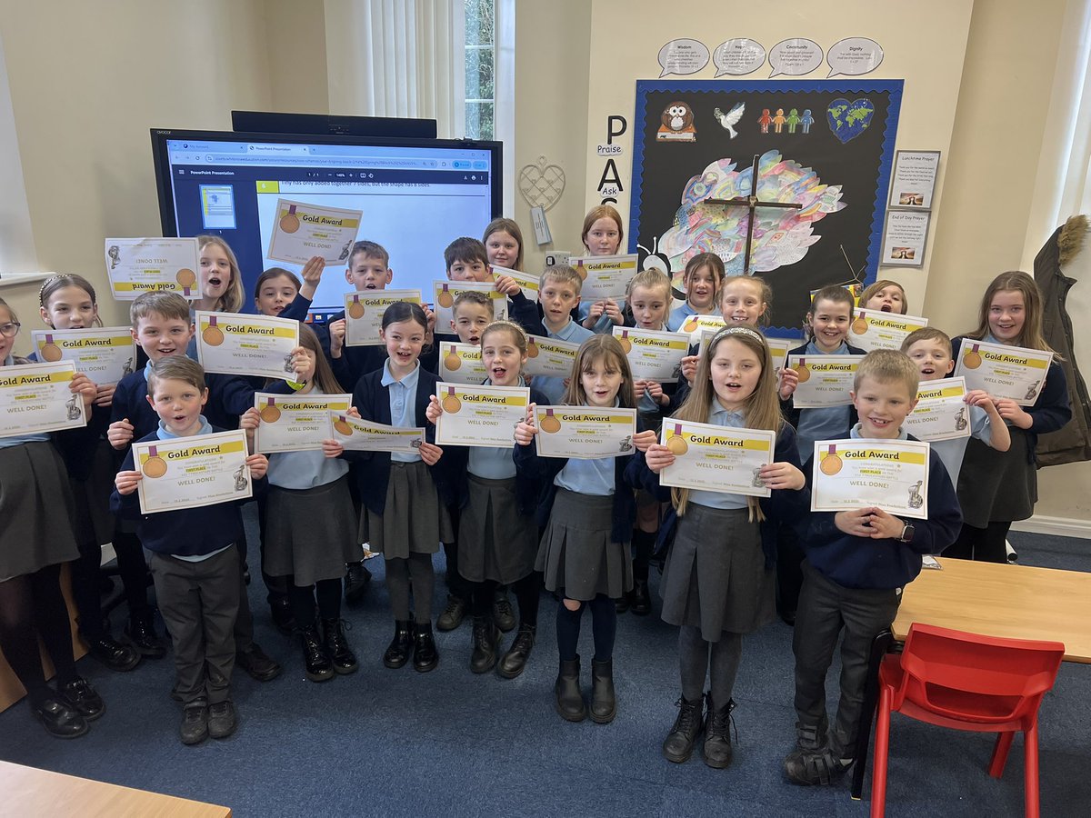 Miss Rowbottom (Y5/6) tweet media