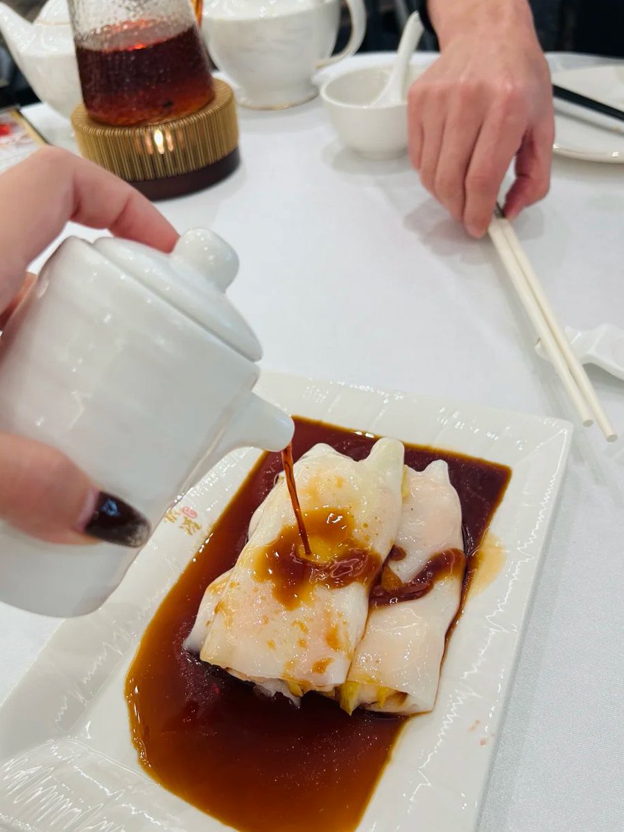 朝のひととき、温かいお茶で心もほっこり☀️🍵
