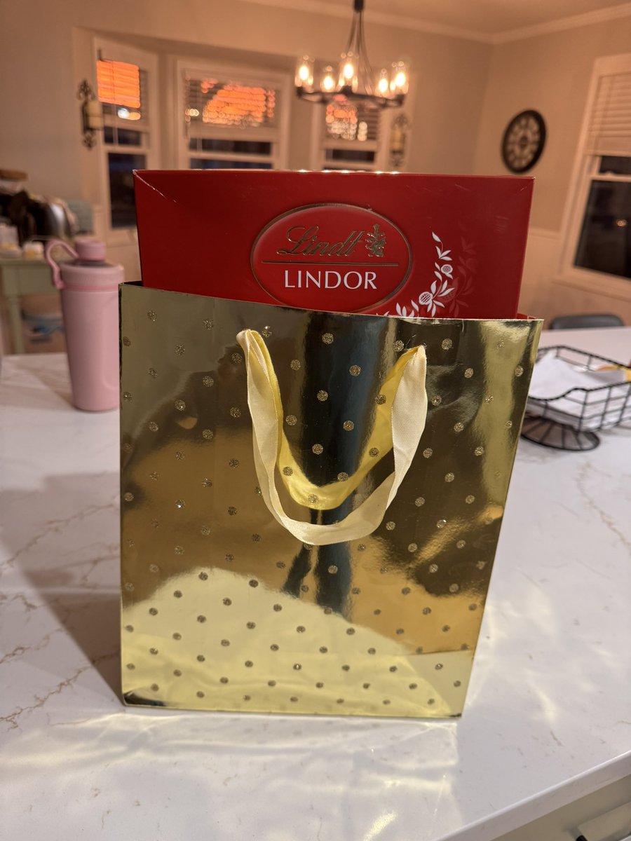 M7 Savannah (@shortstuff7282) on Twitter photo My favorite thing about Valentine’s Day is spoiling the amazing woman in my life ♥️ shoutout to the fam My favorite thing about Valentine’s Day is spoiling the amazing woman in my life ♥️ shoutout to the fam