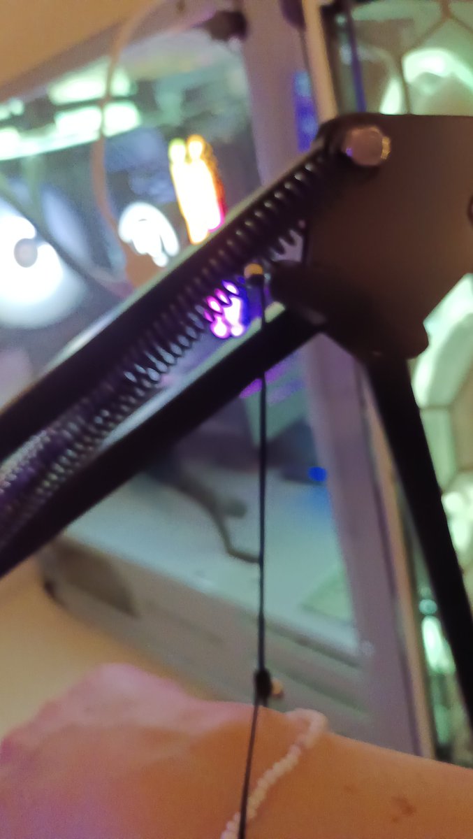 YA TENGO PAREJA DE SAN VALENTÍN! 😍
Se me ha pillado la pulsera al micro, pasen consejos para librarme de esta relación tóxica que me tiene literalmente atrapada