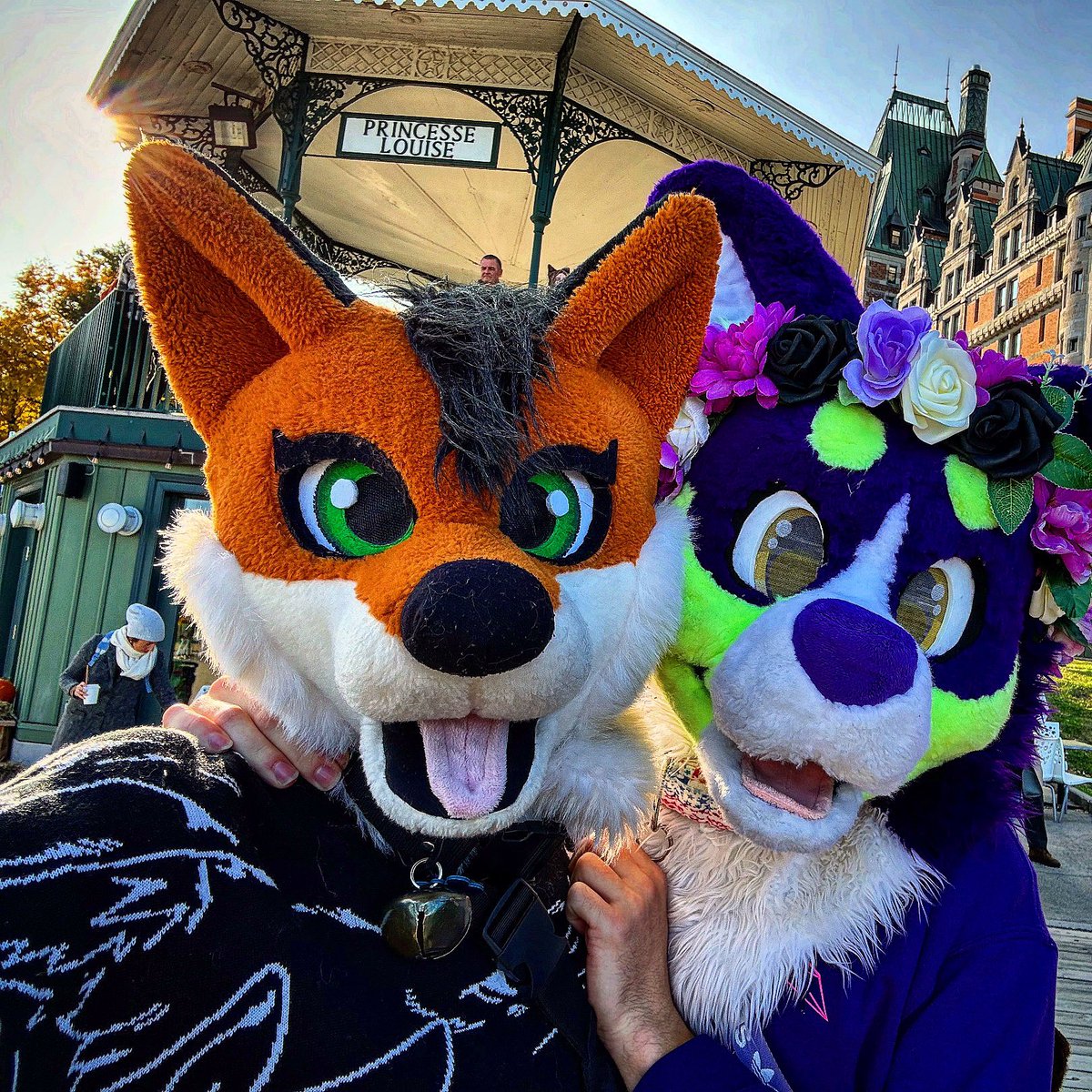 I’m wishing you an happy valentines days and a happy #FursuitFriday 💖❤️💗💘
With: <a href="/JayaWolf0/">Jaya 🔜CANFUR25</a>