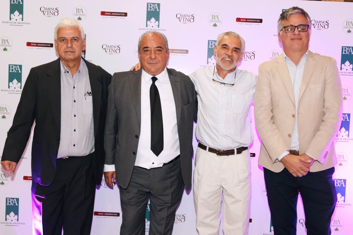 🍷 El Agasajo de Bodegas de Argentina 2025: tradición, encuentro y futuro del vino 🍇

📅 Fecha: Sábado 8 de marzo 🕧 12.30 h
📍 Lugar: Espacio Arizu, Godoy Cruz

En el marco de de los festejos vendimiales 🎉, el Agasajo de Bodegas de Argentina reunirá a más de 600